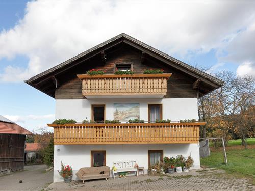 Bauernhaus - 5 Personen -  - 93453 - Neukirchen Bei Heiligenbl