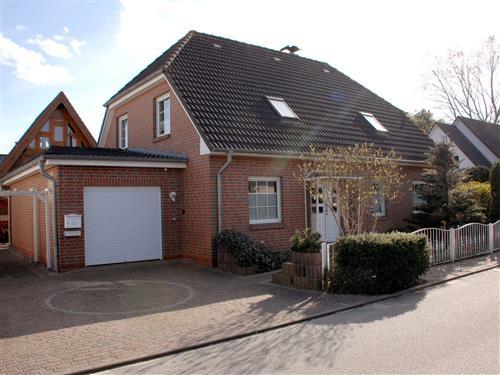 Holiday Home/Apartment - 5 persons -  - Kiefernweg - 17449 - Trassenheide