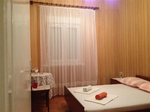 Feriehus / leilighet - 7 personer -  - Drašnice - 21328 - Drašnice