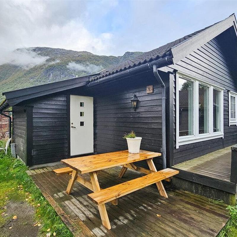 Sommerhus - 7 personer -  - Kyrkjevegen 24 nr. - 5760 - Røldal