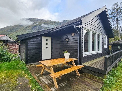 Sommerhus - 7 personer -  - Kyrkjevegen 24 nr. - 5760 - Røldal