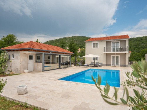 Villa - 8 personen -  - 21270 - Krstatice