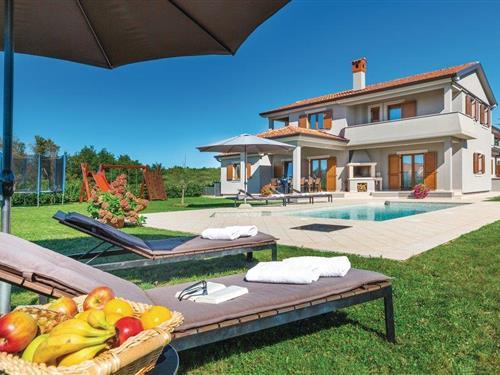 Holiday home - 10 persons -  - Trosti - Pazin-Trosti - 52000 - Trosti