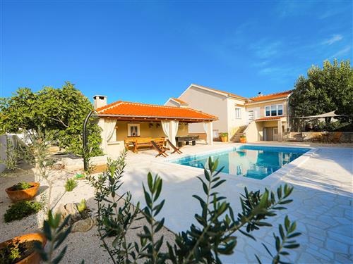 Feriehus - 8 personer -  - Ulica Alojzija Stepinca - 23226 - Pridraga