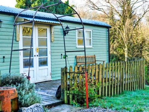 Chalet - 2 persons -  - SY5 6RU - Shrewsbury