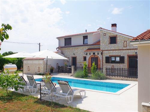 Holiday home - 8 persons -  - Pula/Vodnjan - 52215