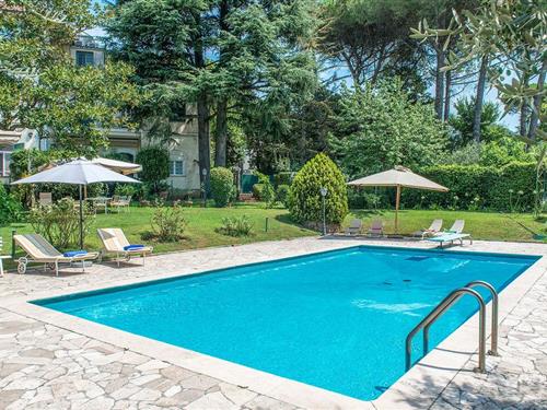 Feriehus - 12 personer -  - Via John Fitzgerald Kennedy - 00046 - Grottaferrata