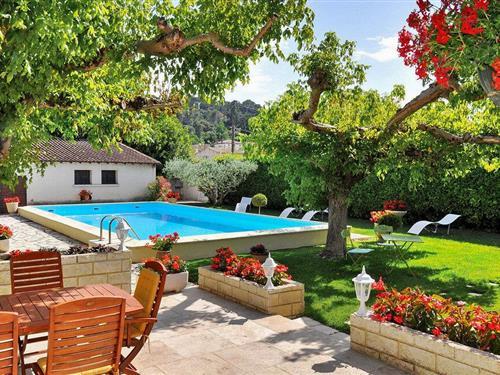 Holiday home - 8 persons -  - . Route De Boulbon - 13570 - Barbentane