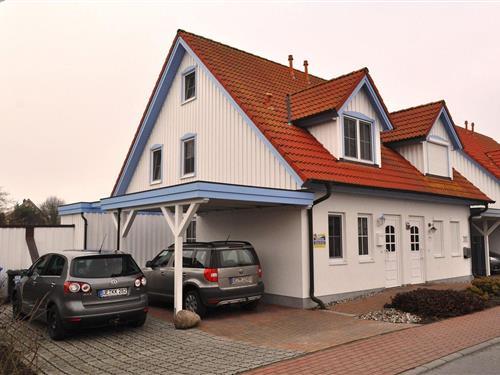 Holiday Home/Apartment - 6 persons -  - Deichweg - 18374 - Seeheilbad Zingst