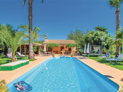 Holiday home - 23 persons -  - C/Pan Blanco, casa - La Marina/Elche - 03194 - La Marina, Elche