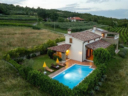 Holiday home - 6 persons -  - Dol - 52420 - Buzet