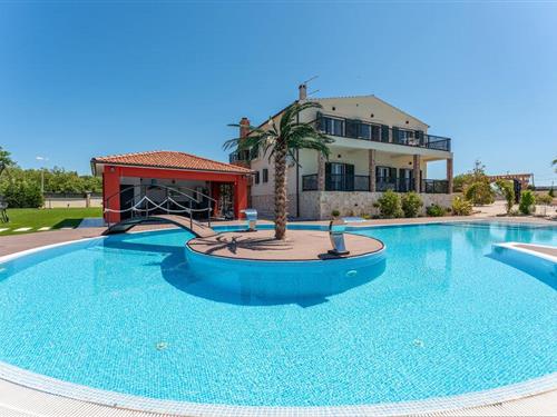 Sommerhus - 13 personer -  - Ul. Hrvatskog sabora - Zadar-Visocane - 23241 - Visocane