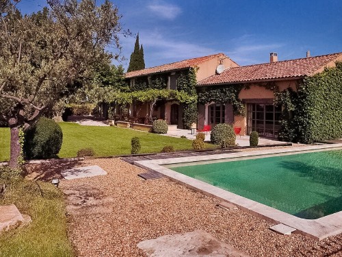 Holiday home - 6 persons -  - . Chemin Des Troncs - 84150 - Violes