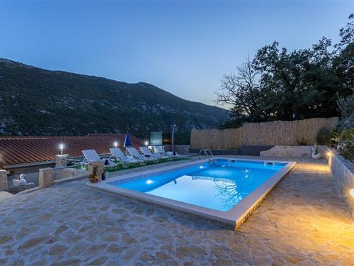 Holiday Home/Apartment - 6 persons -  - Svinišce Tadini - 21207 - Svinisce