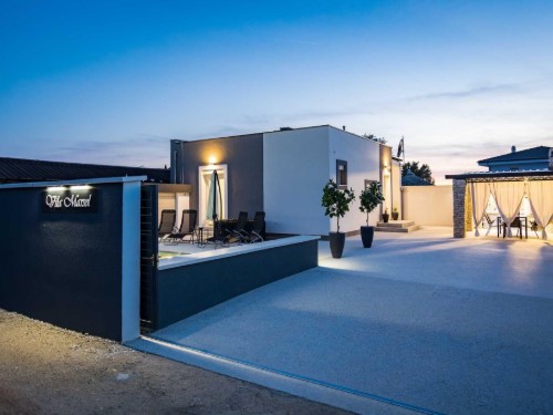 Villa - 6 personer -  - 52215 - Gajana