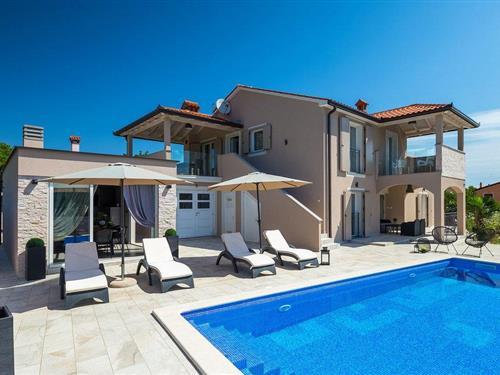 Holiday home - 8 persons -  - Becici - Labin - 52220 - Labin - Rabac