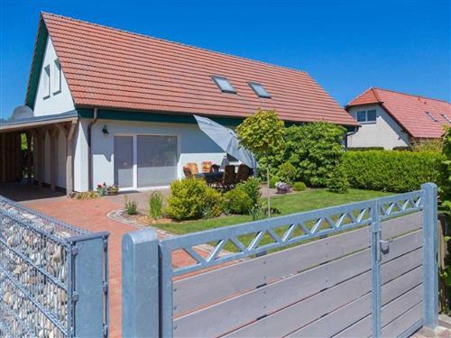 Holiday apartment - 6 persons -  - Fliederweg - 17449 - Trassenheide