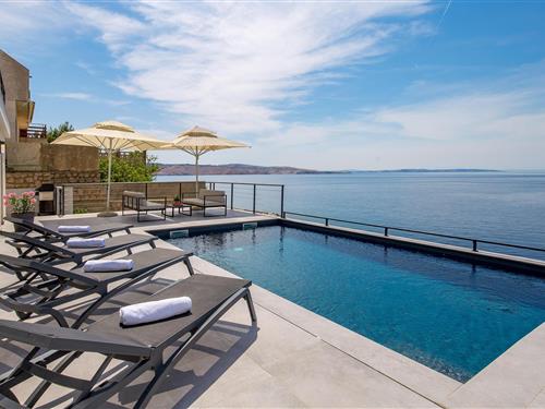 Feriehus - 8 personer -  - 1. ulica - Senj-Prizna - 53287 - Prizna