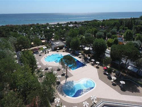 Holiday Home/Apartment - 6 persons -  - 48122 - Punta Marina Terme (Raven