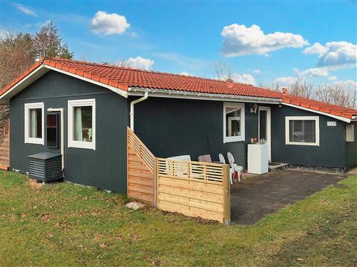 Holiday home - 5 persons -  - Strandgårdsvej - Hou - 9340 - Asaa