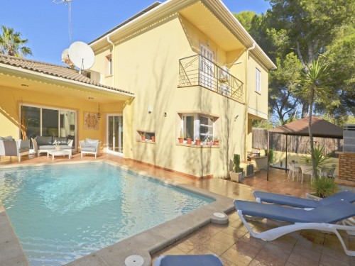Feriehus - 8 personer -  - 07458 - Santa Margalida