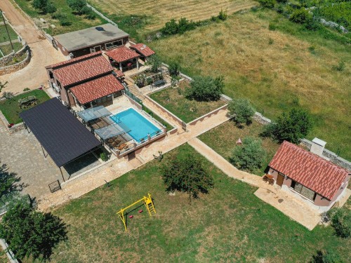 Sommerhus - 10 personer -  - Ulica Sv.Ivana - Split-Divojevici - 21201 - Divojevici