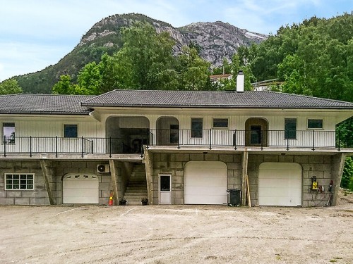 Semesterlägenhet - 3 personer -  - Hereidsvegen - 5783 - Eidfjord