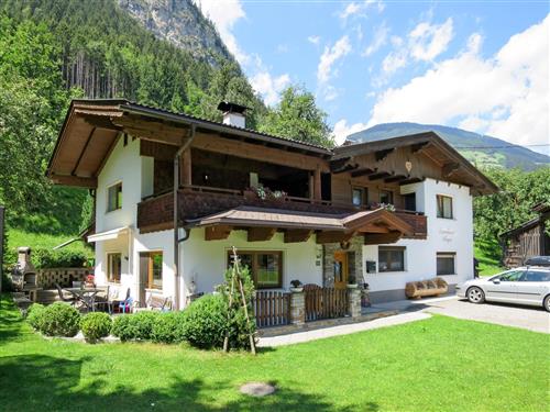 Holiday Home/Apartment - 6 persons -  - Mayrhofen - 6290