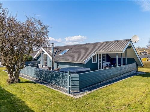 Sommerhus - 6 personer -  - Nøddevænget - Hejlsminde - 6094 - Hejls