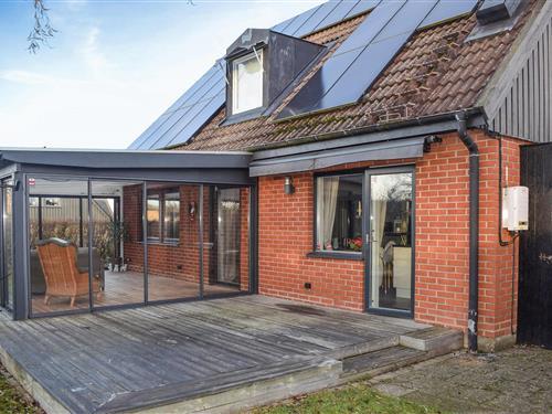 Sommerhus - 10 personer -  - Klövergatan - 272 37 - Simrishamn