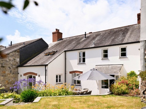 Holiday home - 14 persons -  - PL25 3NL - Charlestown