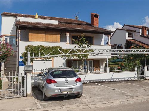 Holiday apartment - 4 persons -  - 43.Ist.Divizije - 52440 - Porec