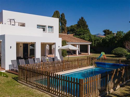 Sommerhus - 11 personer -  - Estepona - 29688