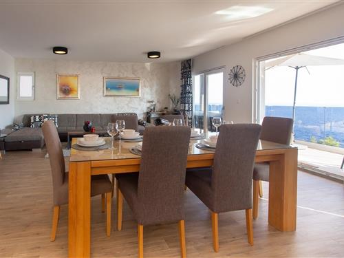 Ferieleilighet - 6 personer -  - 21223 - Okrug Gornji