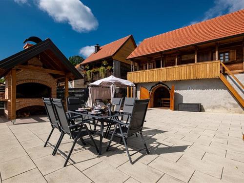 Holiday home - 5 persons -  - Dragovanscak - Jastrebarsko - Dragovanscak - 10450 - Jastrebarsko