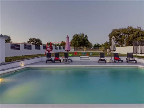 Holiday home - 6 persons -  - Pula - 52100