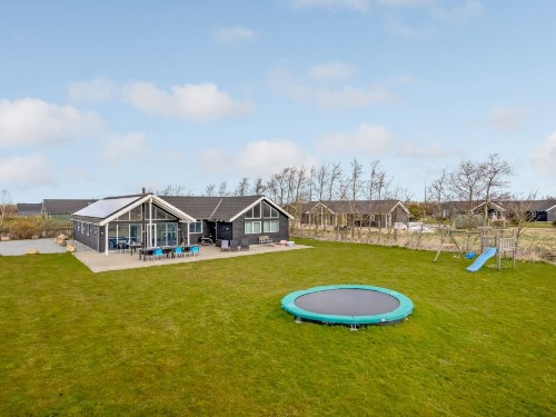 Holiday home - 17 persons -  - Blommestien - Marielyst - 4872 - Idestrup
