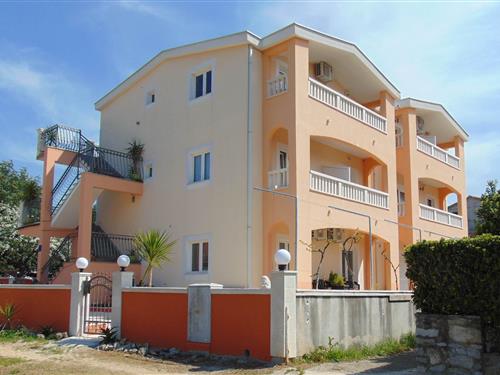 Holiday Home/Apartment - 3 persons -  - Sucuraj - 21469 - Sucuraj