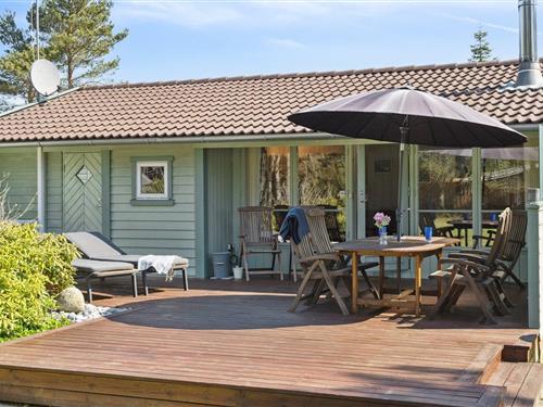 Holiday Home/Apartment - 6 persons -  - Trådsporevej - Marielyst - 4873 - Væggerløse