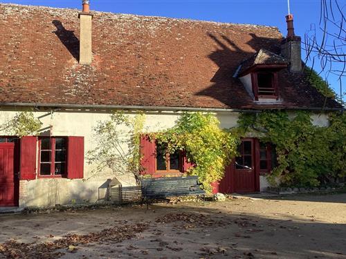 Sommerhus - 4 personer -  - 03320 - Le Veurdre