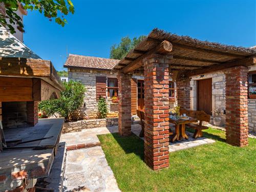 Holiday home - 6 persons -  - Brace Dežmalj - 23242 - Posedarje