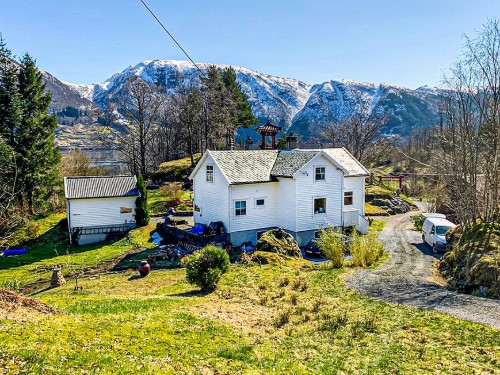 Feriehus - 8 personer -  - Olsnesvegen - 5285 - Bruvik