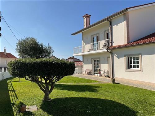 Feriehus - 8 personer -  - Rua da Escola - 4740-013 - Esposende