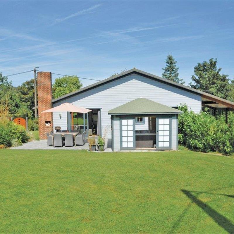 Sommerhus - 8 personer -  - Rue du Faubourg - 5377 - Somme-Leuze