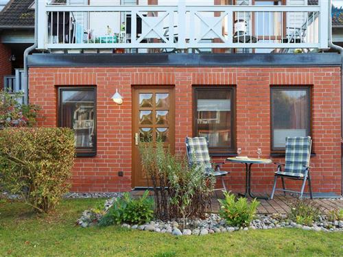 Holiday Home/Apartment - 2 persons -  - Neuensien - 18586 - Sellin