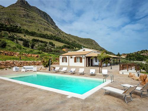 Sommerhus - 8 personer -  - 91014 - Castellammare Del Golfo