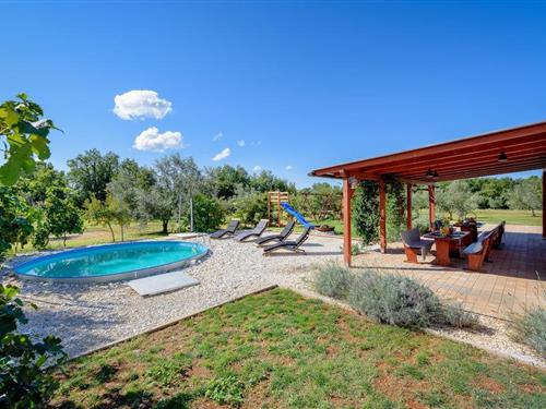 Holiday home - 4 persons -  - Valtura - Pula-Valtura - 52100 - Pula