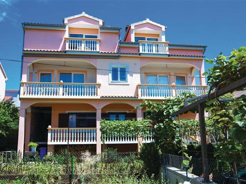 Holiday Home/Apartment - 6 persons -  - Radovanova - 23210 - Biograd