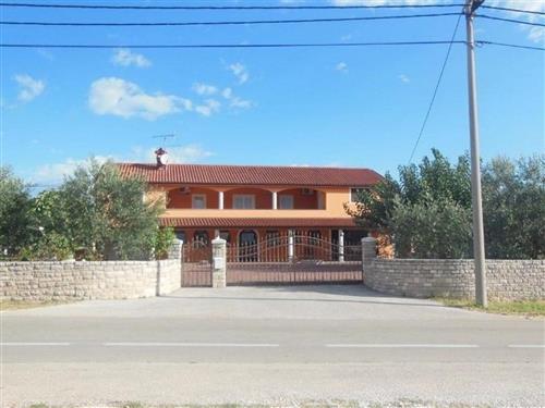 Holiday apartment - 3 persons -  - Dorina 46A, Kaštel - 52460 - Buje