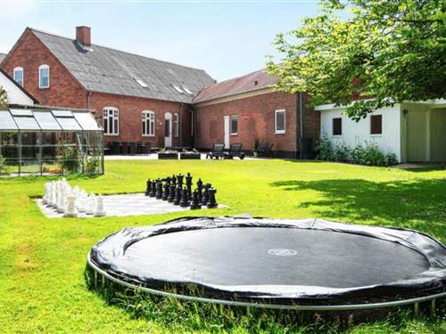 Sommerhus - 14 personer -  - Skolegade - Houstrup - 6830 - Nr. Nebel